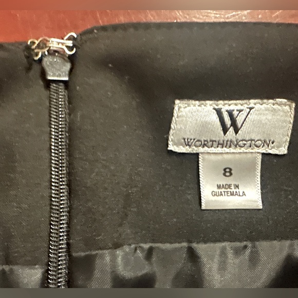 Worthington Gray/black twill pencil skirt. Size 8. - Picture 7 of 7